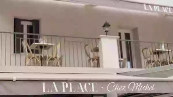 Repas de groupe - Restaurant De La Place - restaurant VENACO - les meilleurs restaurant de VENACO