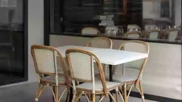 Repas de groupe - Restaurant De La Place - restaurant VENACO - manger a VENACO