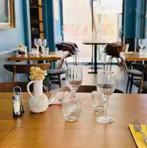 Restaurant De La Place - restaurant VENACO - manger a VENACO