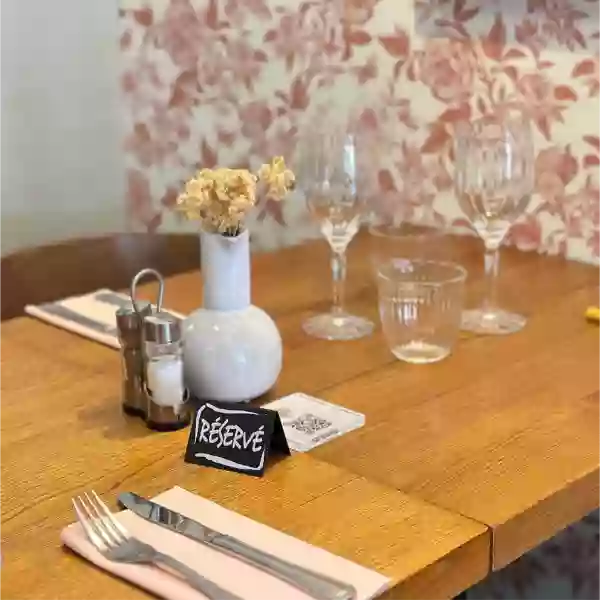 Restaurant De La Place - restaurant VENACO - top resto VENACO